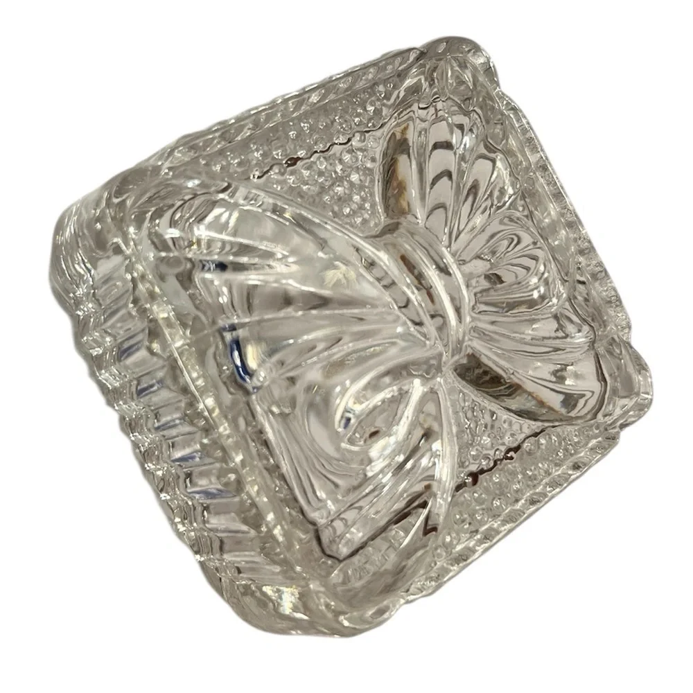 Crystal Clear Industries 24% Lead Crystal Bow Trinket Jewelry Box